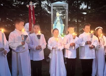 W nabożeństwie uczestniczyły dzieci pierwszokomunijne.