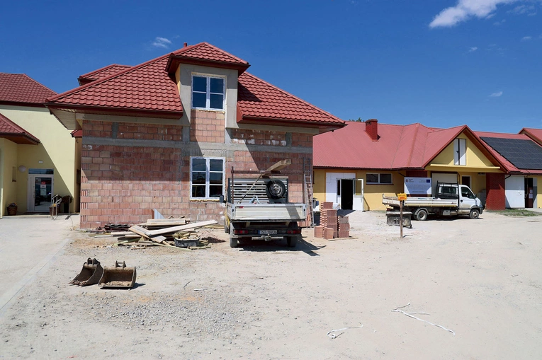 Po zakończeniu prac budowlanych i modernizacji magazynów rocznie z pomocy żywnościowej skorzysta ponad 9 tys. osób.