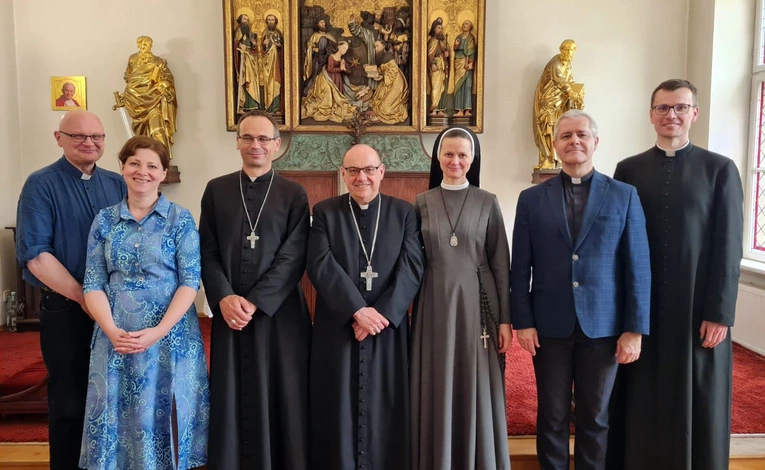 Synod się rozkręca. Komisja Główna intensywnie pracuje