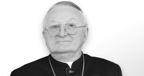 Bp Janusz Zimniak (1933-2024)