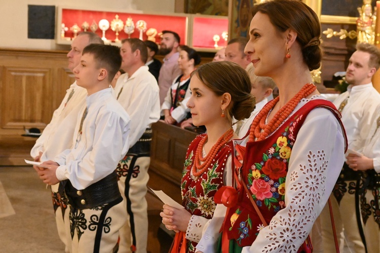 Bierzmowanie w parafii w Czarnym Dunajcu 