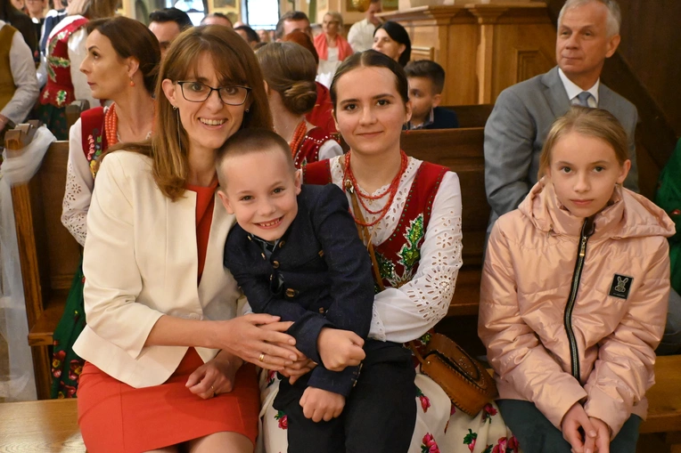 Bierzmowanie w parafii w Czarnym Dunajcu 