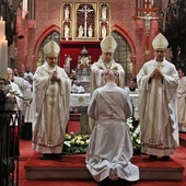 Kościół wrocławski ma nowych księży. "Trwajcie przy Chrystusie"