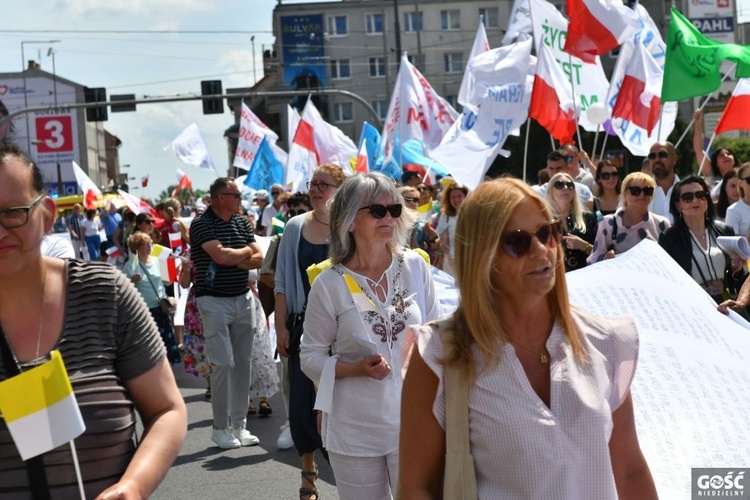 Marsz dla Życia i Rodziny przeszedł ulicami Gorzowa Wlkp.