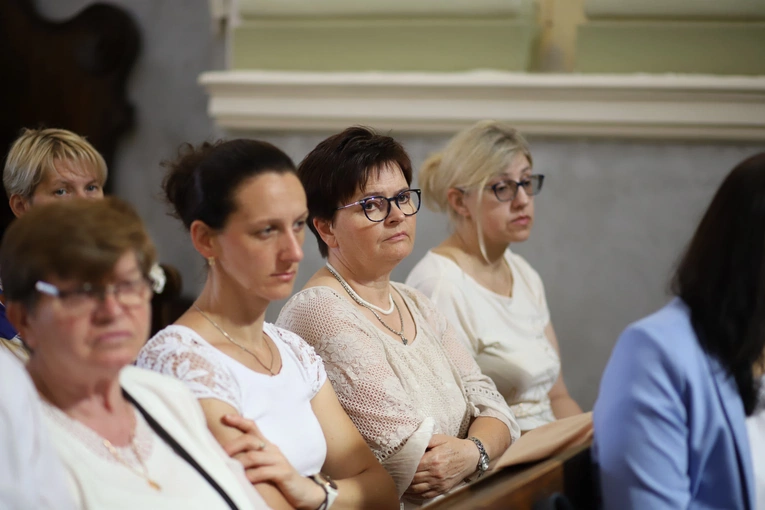 Kobieta nie jest do zrozumienia, ona jest do pokochania