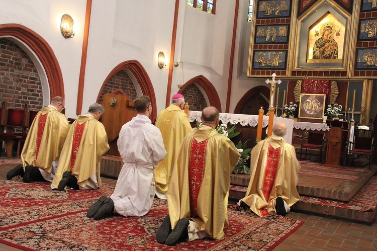 Msza św. wieńcząca Marsz dla Życia i Rodziny w Słupsku