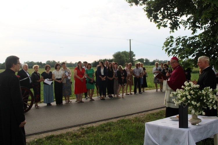 Sońsk. Poświęcenie pól z biskupem