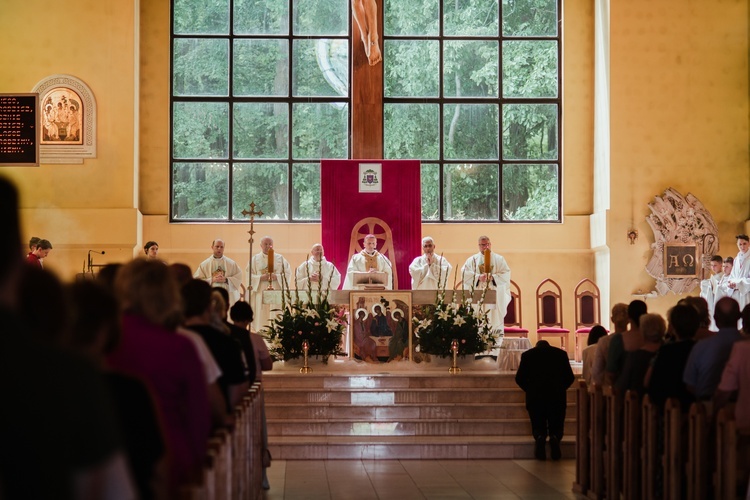 Uroczystości odpustowe w gdyńskiej parafii pw. Trójcy Świętej