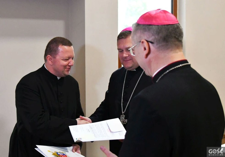 Dekrety dla proboszczów i administratorów 