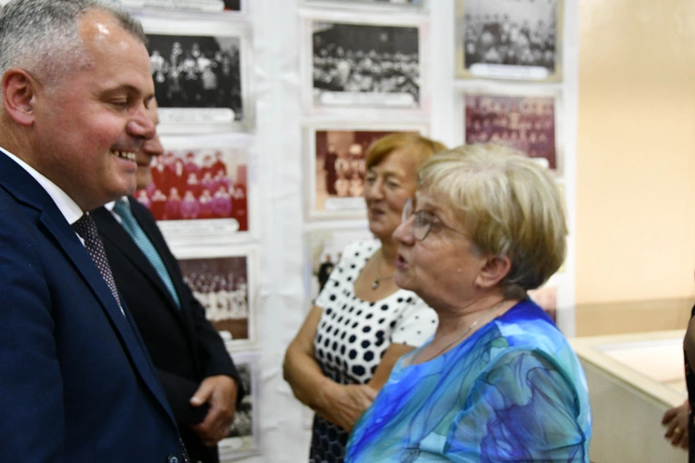 Wojakowa. Nadanie i poświęcenie sztandaru szkoły