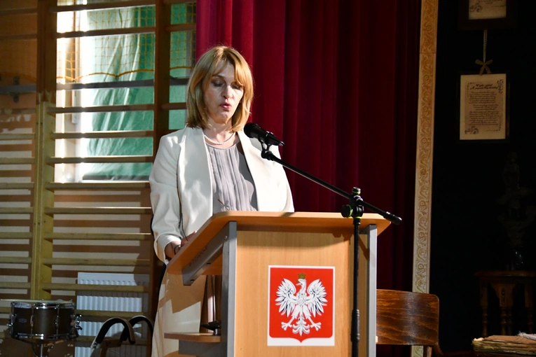 Wojakowa. Nadanie i poświęcenie sztandaru szkoły
