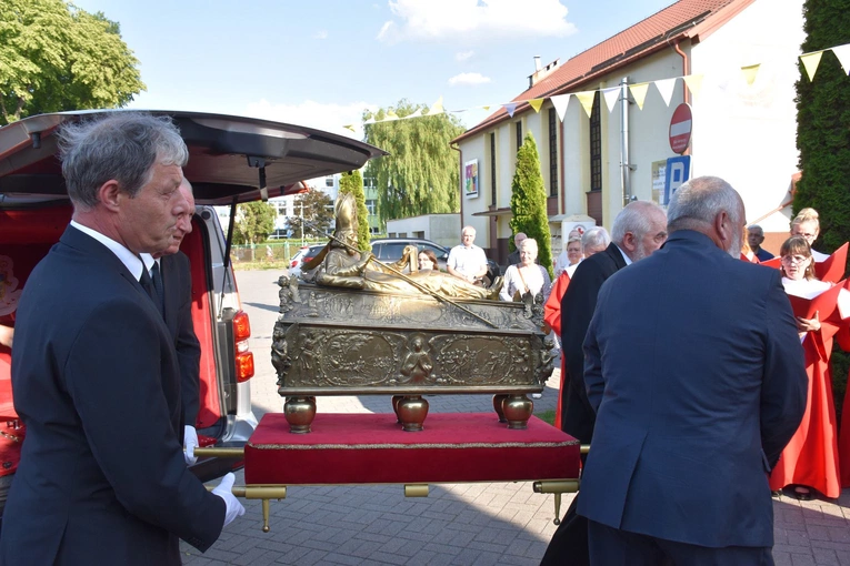 Przywitanie relikwii św. Wojciecha w kościele św. Jana z Kęt w Rumi