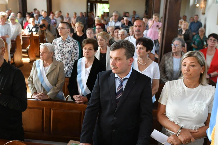 Kościół w Lutolu Suchym odbudowany i poświęcony