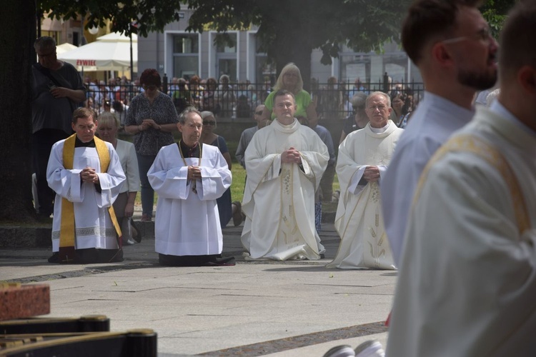 Procesja Bożego Ciała przeszła od katedry do fary.