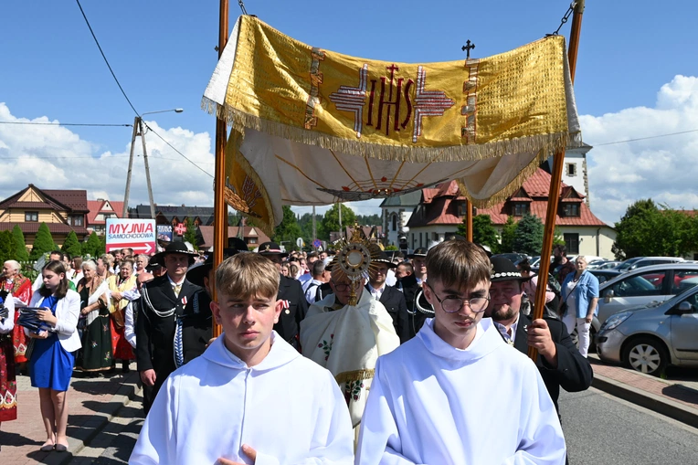 Procesja Bożego Ciała w Miętustwie