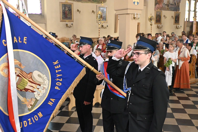 Procesja Bożego Ciała w Miętustwie