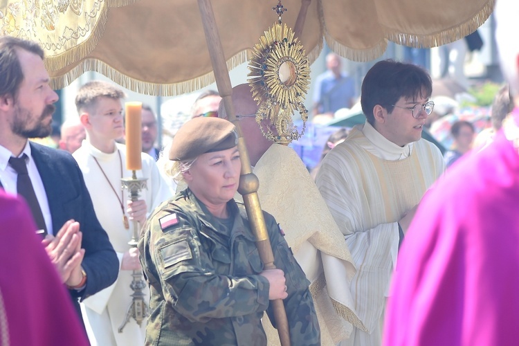 Olsztyn. Uroczystość Najświętszego Ciała i Krwi Chrystusa