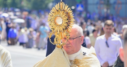 Olsztyn. Uroczystość Najświętszego Ciała i Krwi Chrystusa