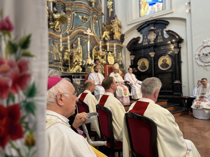 Boże Ciało w Łowiczu - Msza św.