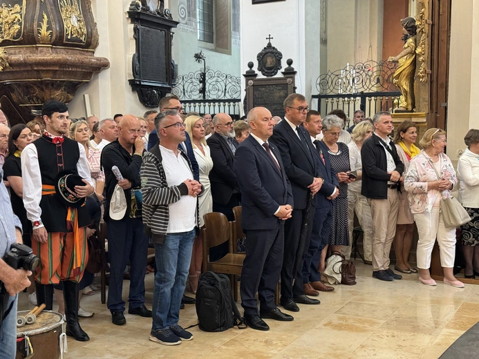 Boże Ciało w Łowiczu - Msza św.