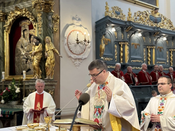 Boże Ciało w Łowiczu - Msza św.