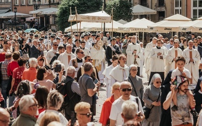 Abp Wojda: Eucharystia to najpiękniejszy dar