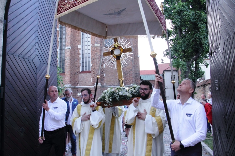 Erygowanie sanktuarium Najświętszej Eucharystii w bazylice Bożego Ciała