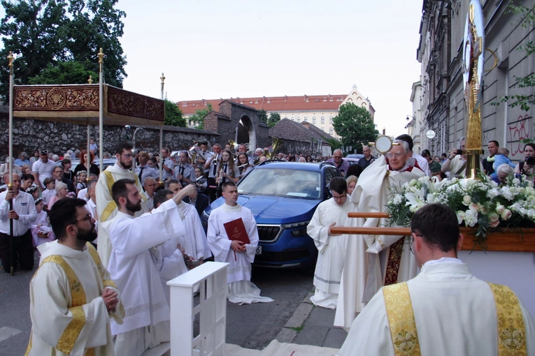 Erygowanie sanktuarium Najświętszej Eucharystii w bazylice Bożego Ciała