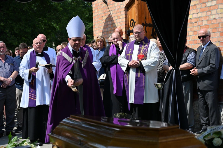 Ostatnia droga śp. ks. Marka Boniewicza