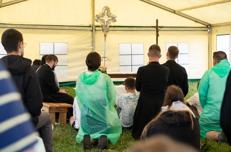 Kościół młodych na Polach Lednickich