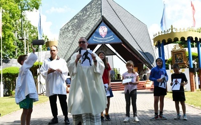 O supermocy na Diecezjalnym Dniu Dziecka u Pani Cierpliwie Słuchającej w Rokitnie