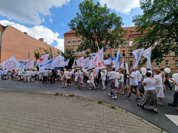 Marsz dla Życia i Rodziny w Pile - cz. 2