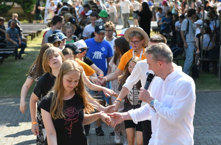 Chcecie na nowo rozpalić w sobie Boże światło? Koniecznie przybywajcie do Rokitna!