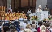 Popiersia św. Jana Pawła II i bł. Stefana Wyszyńskiego