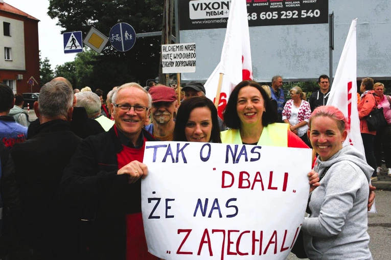 Protest przeciwko likwidacji Walcowni Rur Andrzej w Zawadzkiem