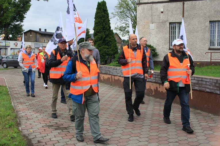 Protest przeciwko likwidacji Walcowni Rur Andrzej w Zawadzkiem