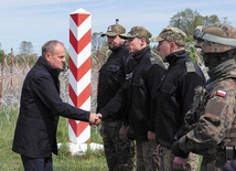 Granica hipokryzji – dlaczego premier Tusk zaczął mówić językiem PiS-u w sprawie sytuacji na granicy?