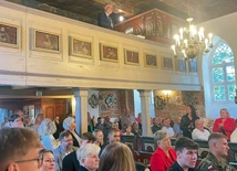 Zwieńczeniem uroczystości był minikoncert prof. Bogdana Narlocha.