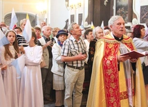 Duchowny zmarł w wieku 71 lat, w 47. roku kapłaństwa.