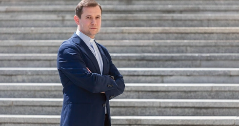 Działanie szatana czy... niewyspanie? Teolog i psycholog wyjaśnia, skąd biorą się bluźniercze myśli