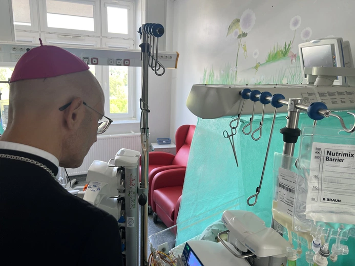 Górnośląskie Centrum Zdrowia Dziecka. Poświęcenie kaplicy Aniołów Stróżów