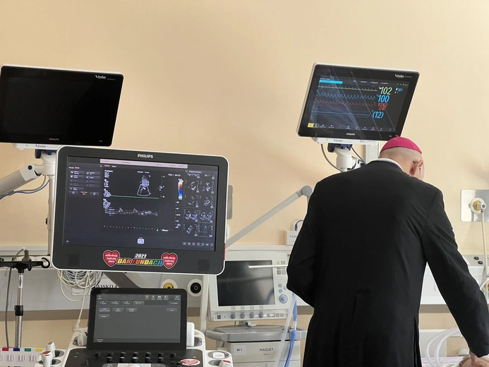 Górnośląskie Centrum Zdrowia Dziecka. Poświęcenie kaplicy Aniołów Stróżów