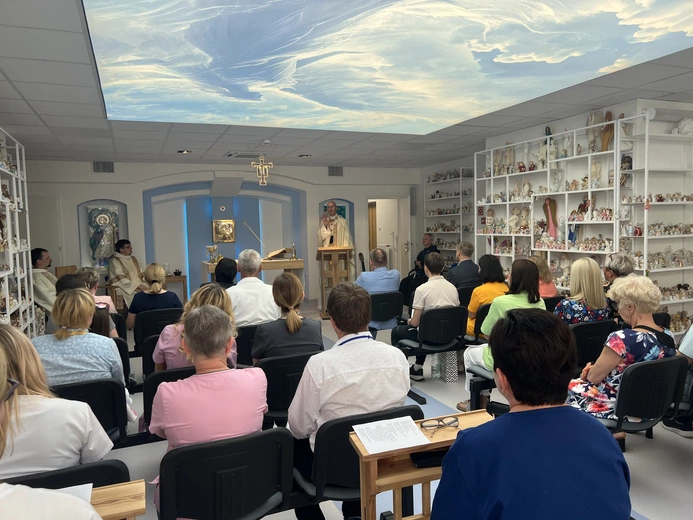 Górnośląskie Centrum Zdrowia Dziecka. Poświęcenie kaplicy Aniołów Stróżów