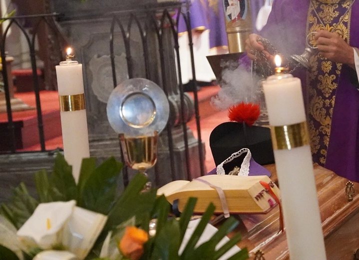 Msza św. pogrzebowa w intencji śp. ks. prałata Stanisława Paszkowskiego