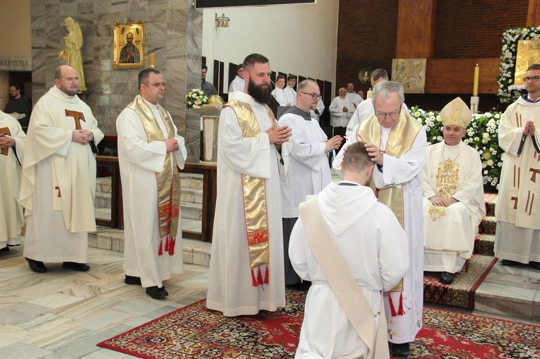 Sakrament święceń prezbiteratu br. Wojciecha Szutowicza