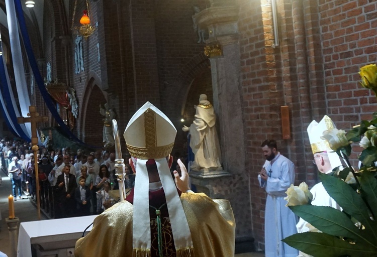 Pielgrzymka rodzin do sanktuarium Matki Bożej Pokornej