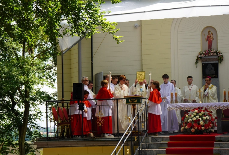 Inauguracja sanktuarium NMP Osobowickiej na Świętym Wzgórzu