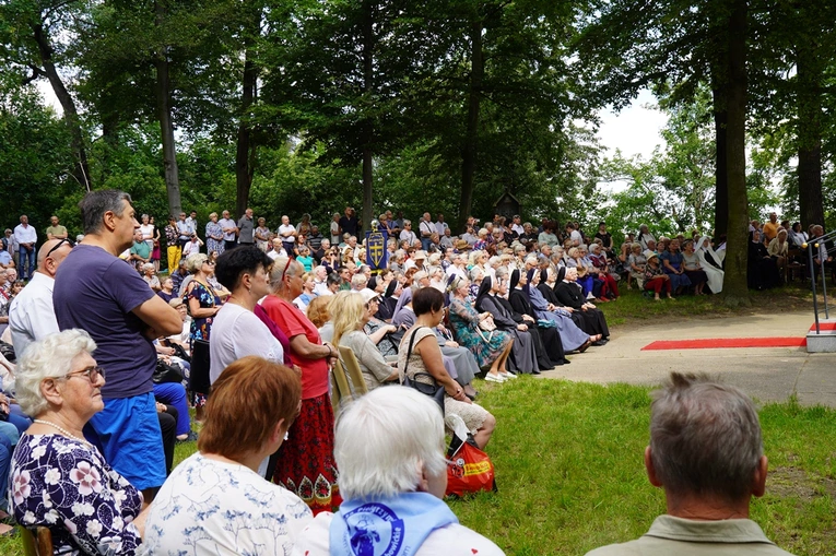 Inauguracja sanktuarium NMP Osobowickiej na Świętym Wzgórzu