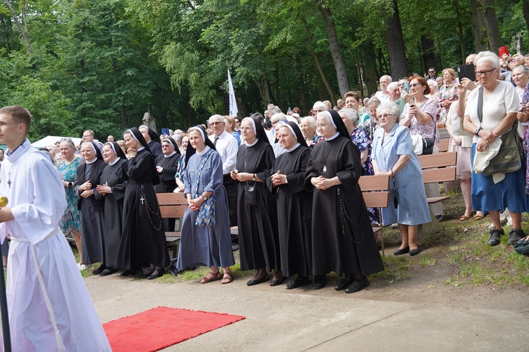 Inauguracja sanktuarium NMP Osobowickiej na Świętym Wzgórzu