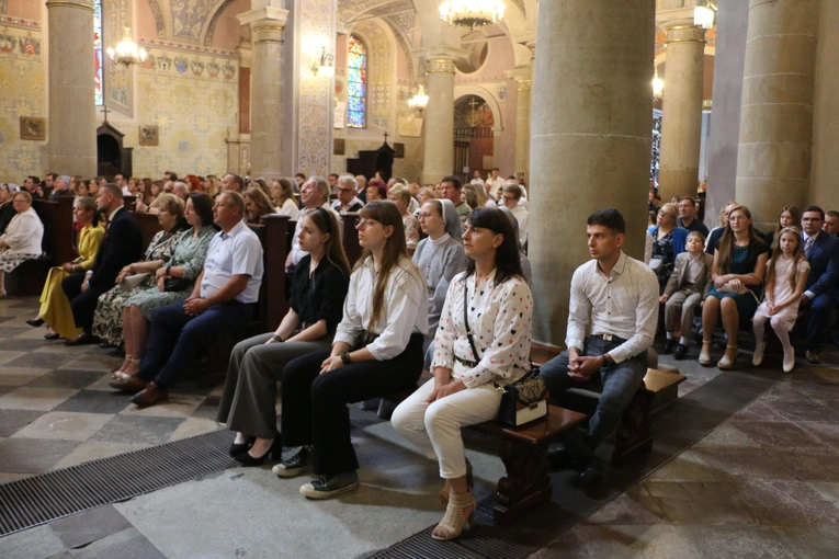 Płock. Święcenia kapłańskie